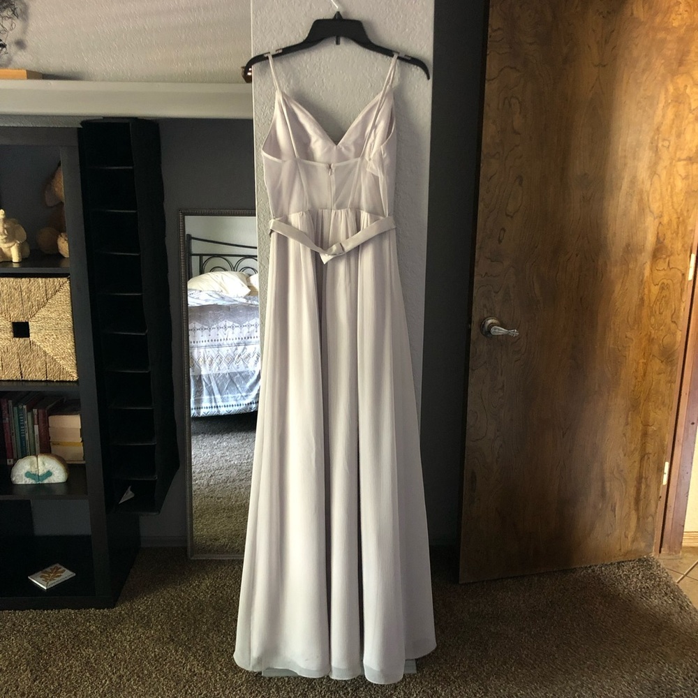 Vera Wang White David’s Bridal Bridesmaid Dress in Silver Size 4 - Picture 2 of 4